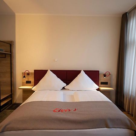 Hotel Restaurant Zur Linde Westerstede Dış mekan fotoğraf